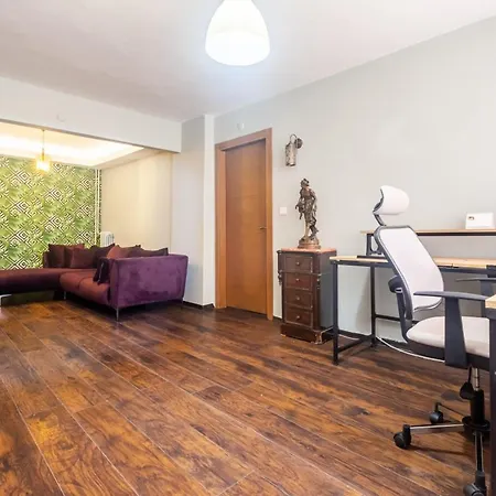 Comfy Flat With Location In Besiktas Apartment